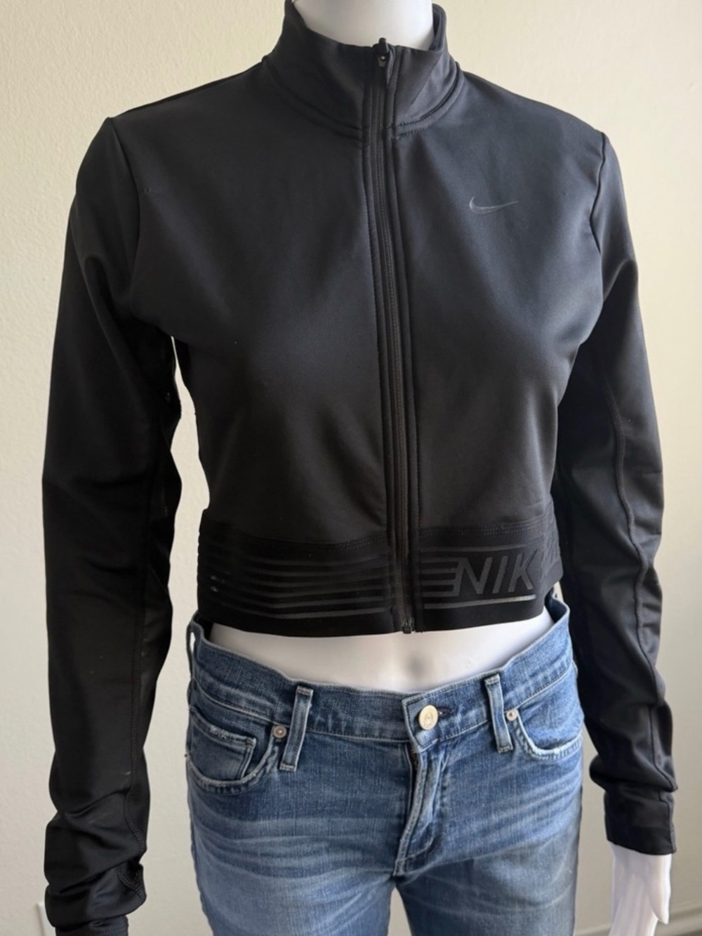 Nike Black Cropped Full-Zip Women’s Jacket